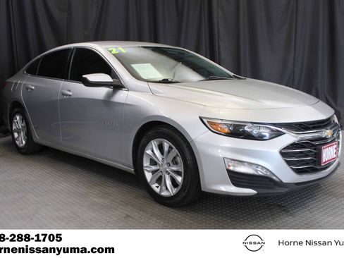 Used 2021 Chevrolet Malibu LT FWD image 1