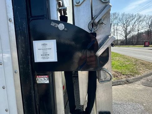 Used 2022 Mercedes-Benz Sprinter 4500 image 13