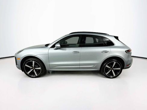 Certified 2026 Porsche Macan AWD/4WD image 2