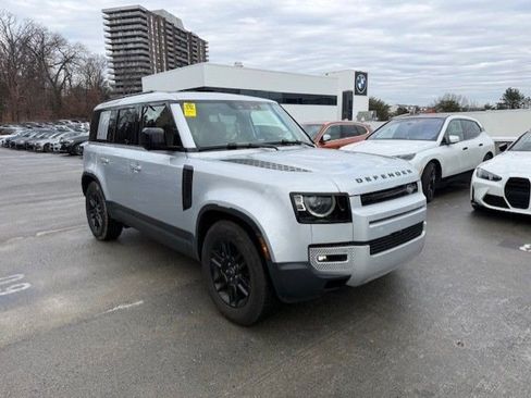 Used 2024 Land Rover Defender 110 S image 2