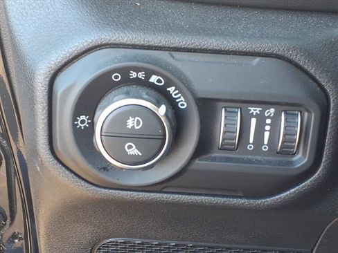 Used 2021 Jeep Gladiator Overland w/ Popular Equipment Package image 23