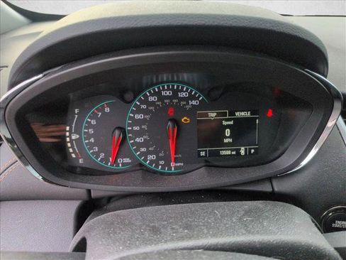 Used 2022 Chevrolet Trax LT w/ Sport Edition image 10