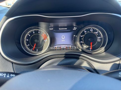 Used 2019 Jeep Cherokee Limited AWD/4WD image 10