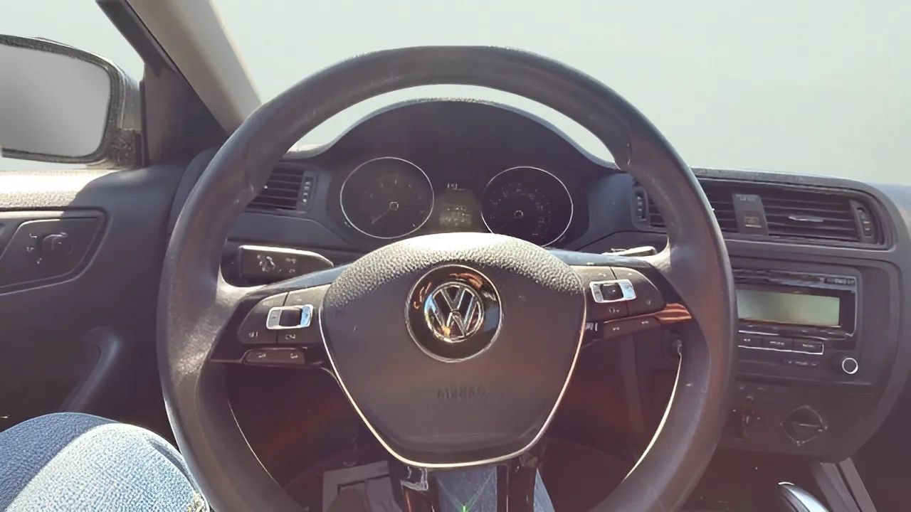 Used 2015 Volkswagen Jetta S FWD image 10