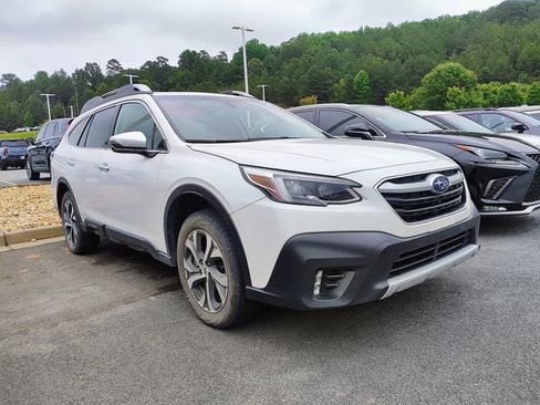 Used 2022 Subaru Outback Touring AWD/4WD image 3
