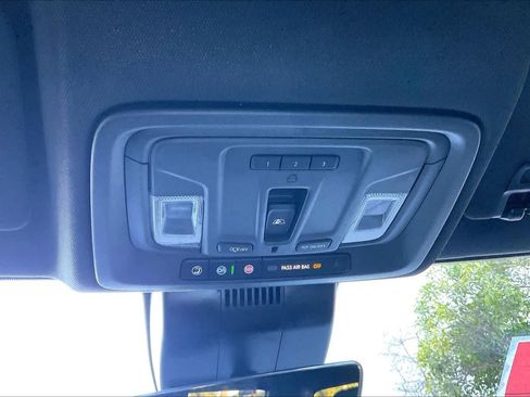 Used 2025 Chevrolet Silverado 3500 High Country w/ Technology Package image 33