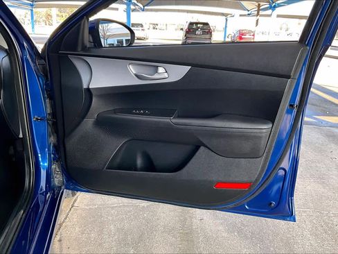 Used 2024 Kia Forte LXS w/ LXS Technology Package image 21