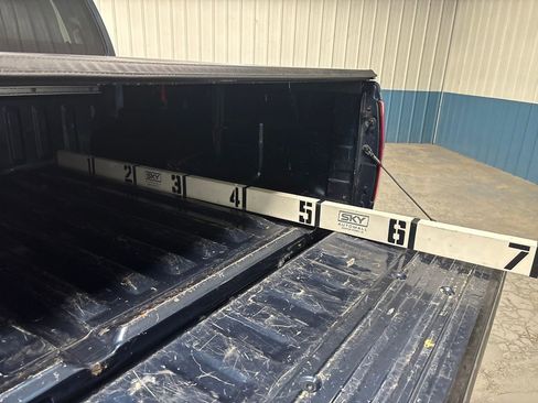 Used 2019 Nissan Frontier SV image 15