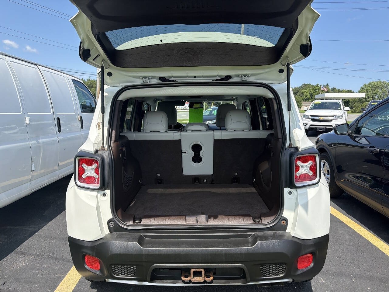 Used 2016 Jeep Renegade Limited w/ Trailer Tow Group AWD/4WD image 8