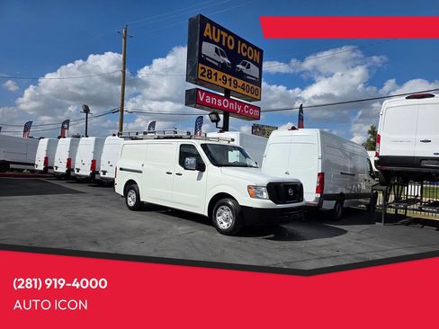 Used 2021 Nissan NV 3500 SV image 1