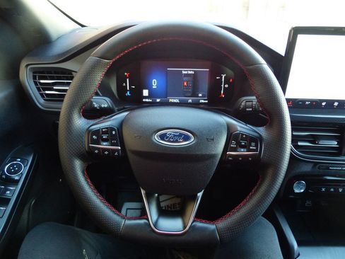 Used 2025 Ford Escape ST-Line w/ Tech Pack #1 image 24