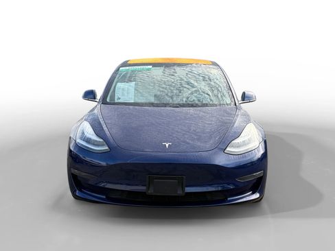 Used 2018 Tesla Model 3 Long Range image 8
