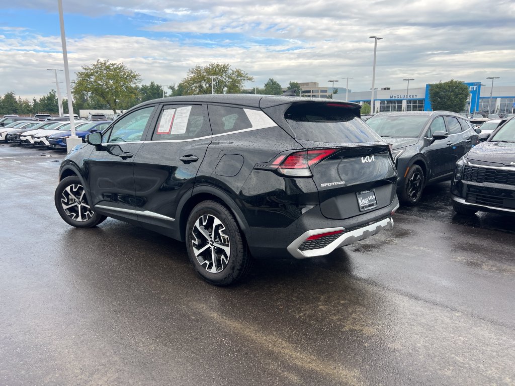 Certified 2023 Kia Sportage EX FWD image 6
