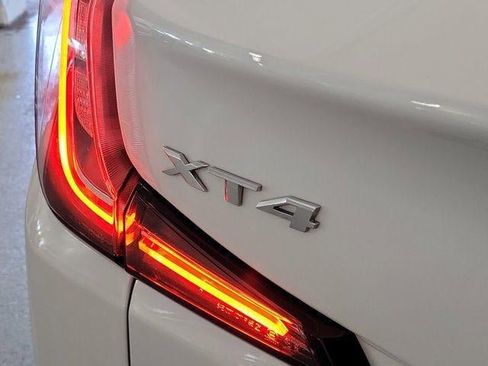 Certified 2023 Cadillac XT4 Sport FWD image 7