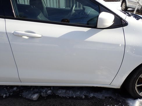 Used 2015 Dodge Dart SXT w/ Sun/Sound Group image 12