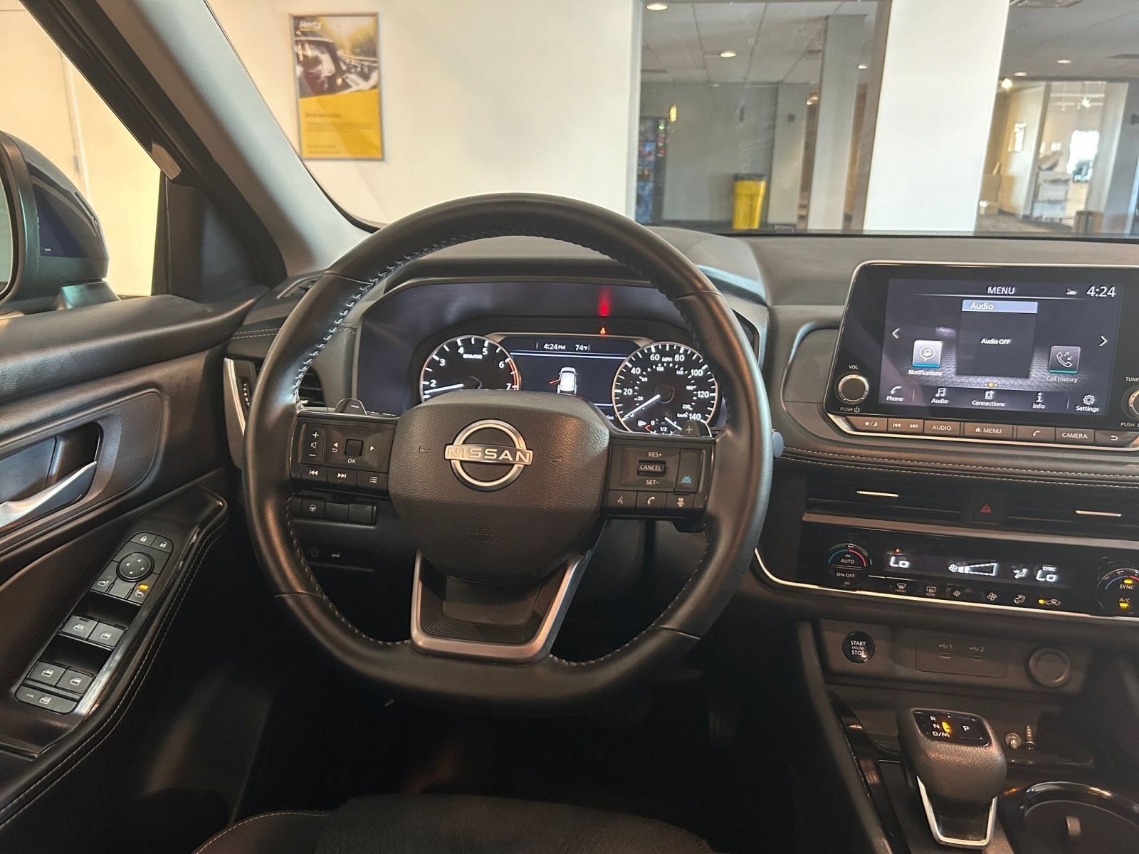 Used 2026 Nissan Rogue SV AWD/4WD image 34
