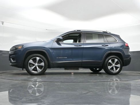 Used 2020 Jeep Cherokee Limited image 48