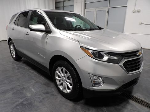 Used 2021 Chevrolet Equinox LT AWD/4WD image 2