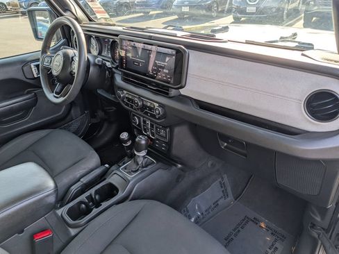 Used 2024 Jeep Wrangler Unlimited Sport AWD/4WD image 9