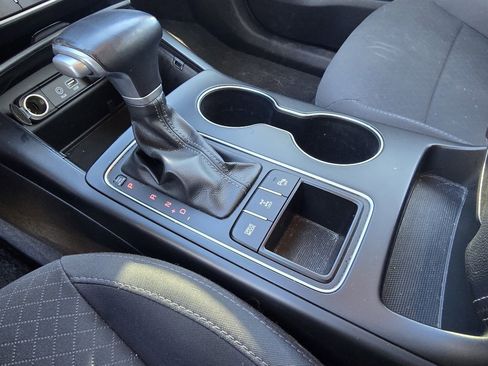 Used 2019 Kia Sorento S image 24