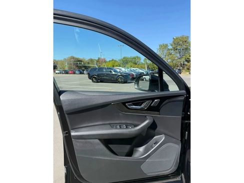 Used 2017 Audi Q7 2.0T Premium AWD/4WD image 8
