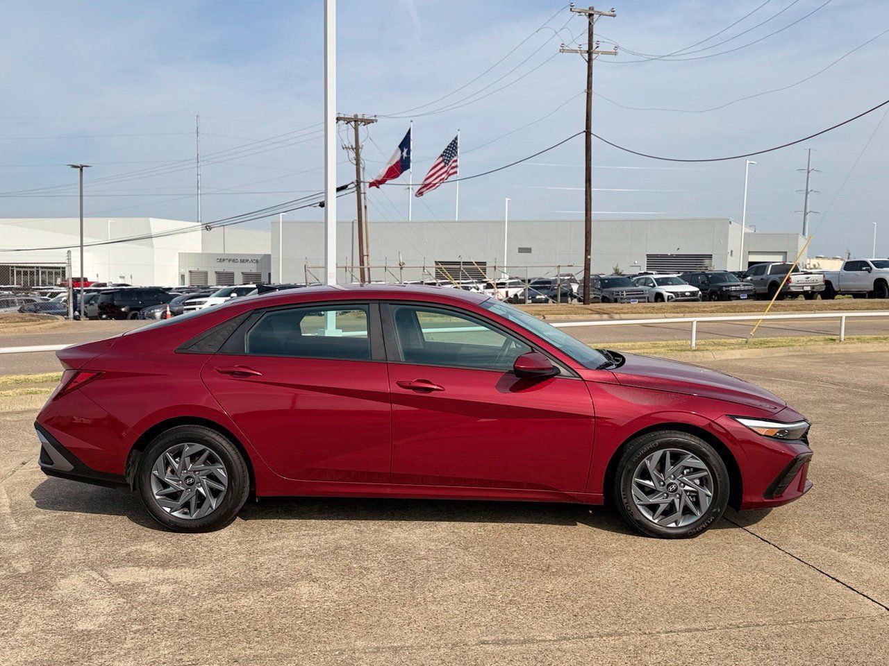 Used 2024 Hyundai Elantra SEL FWD image 4