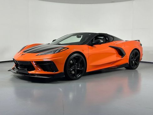 Used 2020 Chevrolet Corvette Stingray Premium Cpe w/ 3LT Preferred Equipment Group RWD image 2