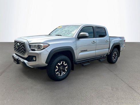 Used 2022 Toyota Tacoma TRD Off-Road AWD/4WD image 8