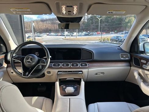 Used 2025 Mercedes-Benz GLE 350 4MATIC image 14