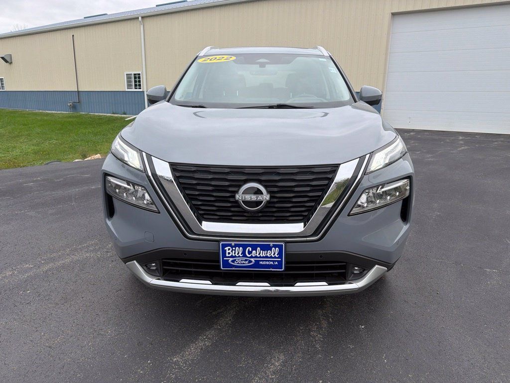 Used 2022 Nissan Rogue Platinum w/ Head-Up Display Package AWD/4WD image 9