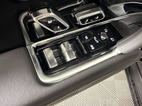 New 2026 Land Rover Range Rover SE AWD/4WD image 11