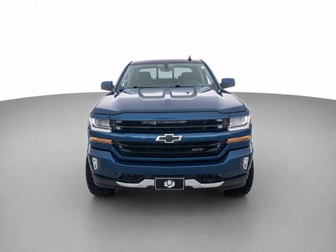 Used 2017 Chevrolet Silverado 1500 LT w/ All Star Edition AWD/4WD image 2