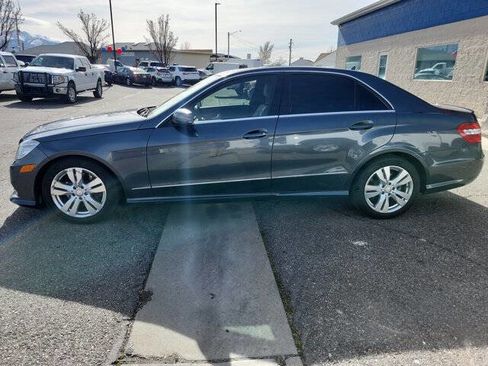 Used 2013 Mercedes-Benz E 350 BlueTEC Sedan image 4