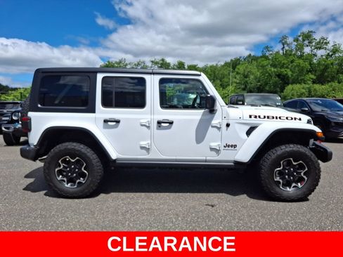Used 2023 Jeep Wrangler Unlimited Rubicon w/ LED Lighting Group AWD/4WD image 7