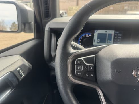 Used 2024 Ford Bronco Everglades image 21