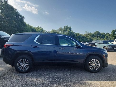 Used 2023 Chevrolet Traverse LT AWD/4WD image 6