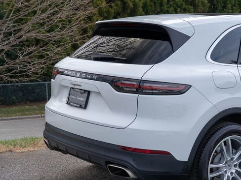 Certified 2023 Porsche Cayenne image 13