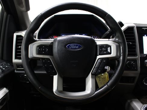 Used 2019 Ford F350 Lariat w/ Lariat Value Package AWD/4WD image 10