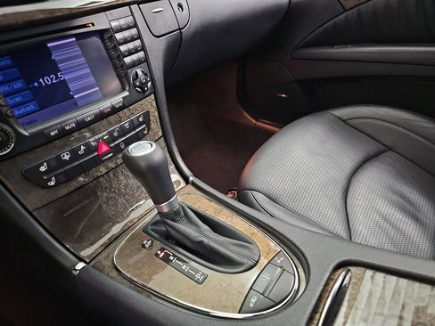 Used 2008 Mercedes-Benz E 63 AMG Sedan image 25