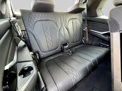 New 2026 BMW X7 xDrive40i w/ M Sport Package AWD/4WD image 26
