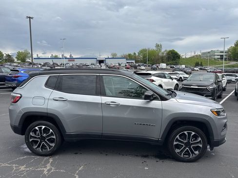 Used 2022 Jeep Compass Limited AWD/4WD image 49
