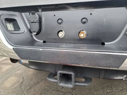 Used 2019 RAM 1500 Classic SLT AWD/4WD image 40