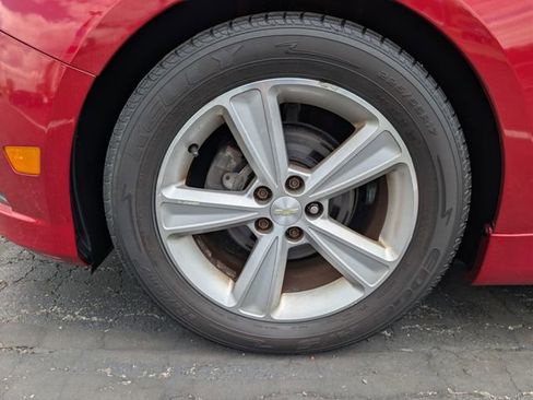 Used 2014 Chevrolet Cruze LT w/ Sun, Sound and Sport Package FWD image 28