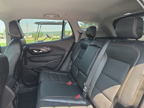 Used 2020 GMC Terrain SLT w/ Preferred Package AWD/4WD image 13