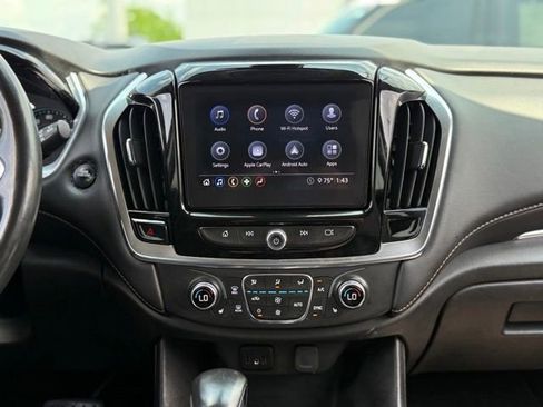 Used 2021 Chevrolet Traverse LT AWD/4WD image 24