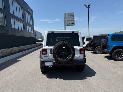 Used 2023 Jeep Wrangler Unlimited w/ Sun & Screen Package AWD/4WD image 4