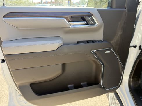 Used 2022 GMC Sierra 1500 SLT w/ SLT Premium Plus Package image 15