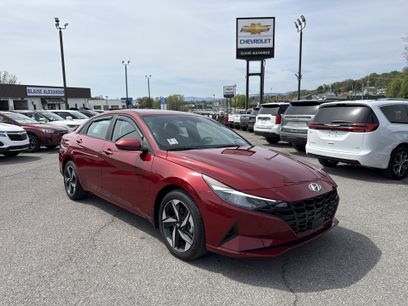 Used 2023 Hyundai Elantra SEL w/ Convenience Package