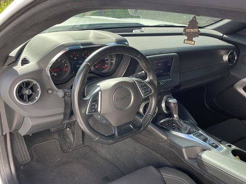 Used 2023 Chevrolet Camaro LT RWD image 3