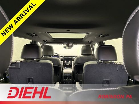 Used 2023 Jeep Grand Cherokee L Overland image 12